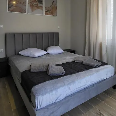 Larix Luxury 2 *