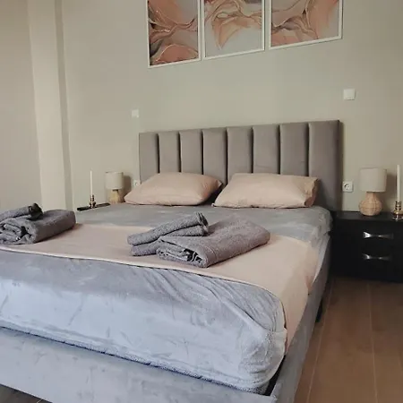 Larix Luxury 2 Apartment *