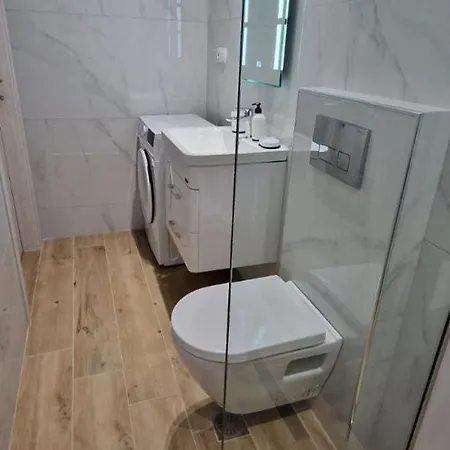 아파트 Larix Luxury 2