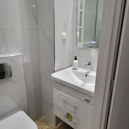 Larix Luxury 2