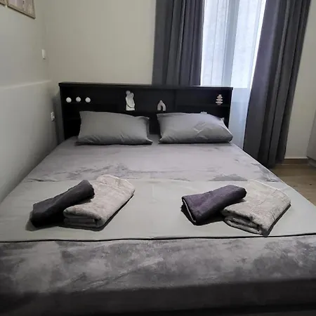 Larix Luxury 2 Apartment *